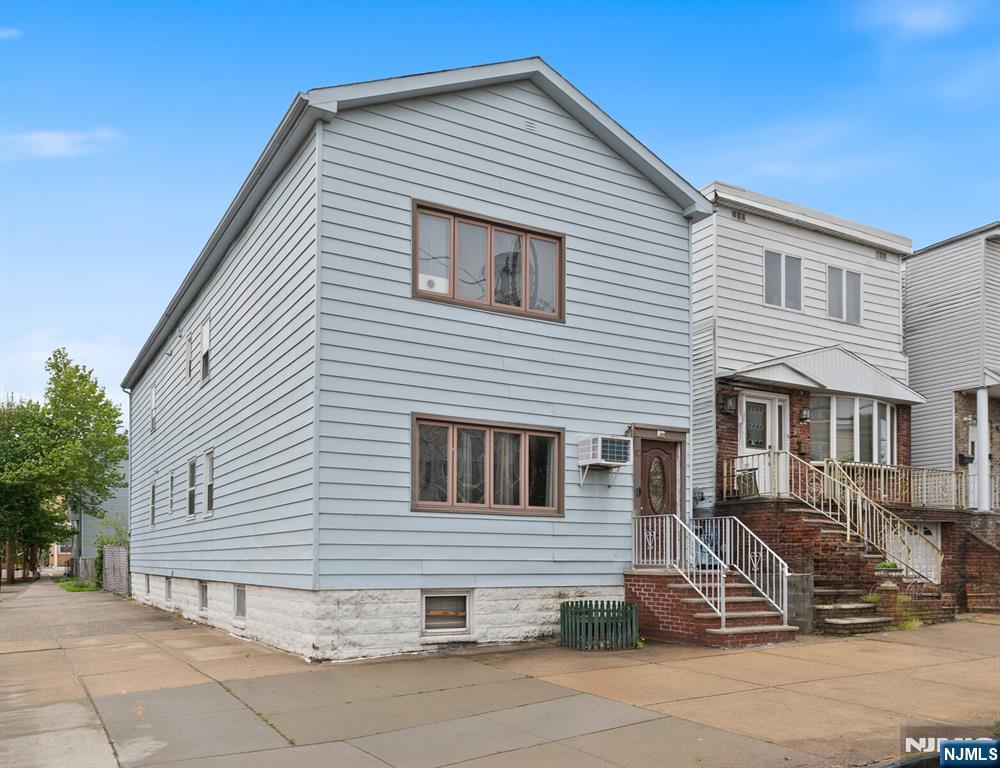 92 25th Street