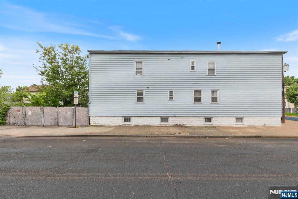 92 25th Street