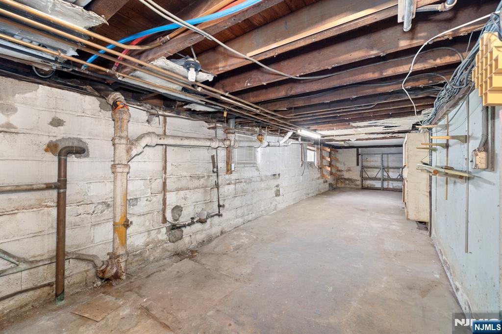 92 25th Street