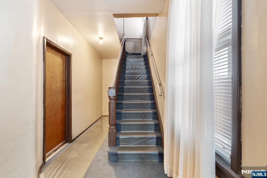 92 25th Street