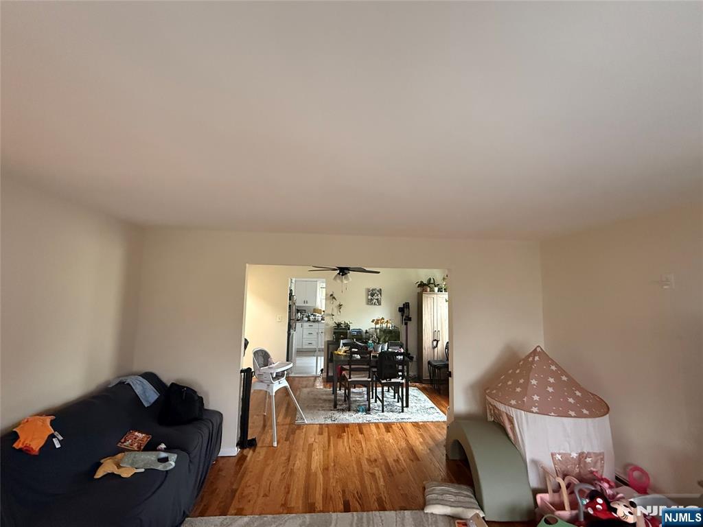 33 E Joseph Street