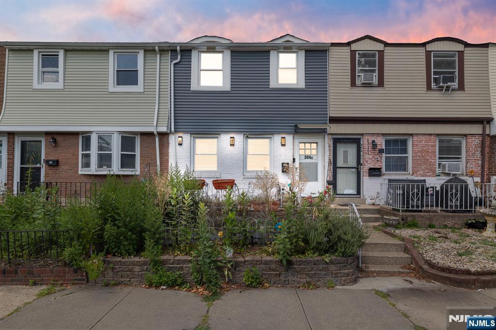 304A Stevens Avenue