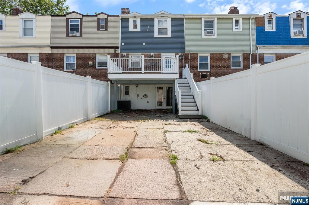 304A Stevens Avenue