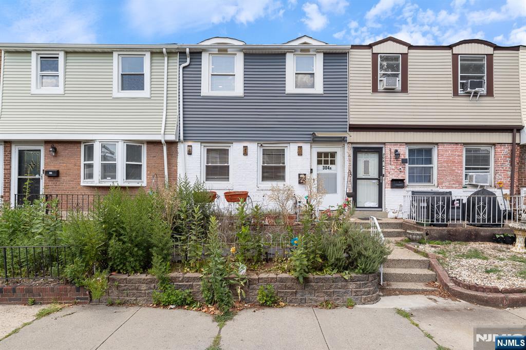304A Stevens Avenue