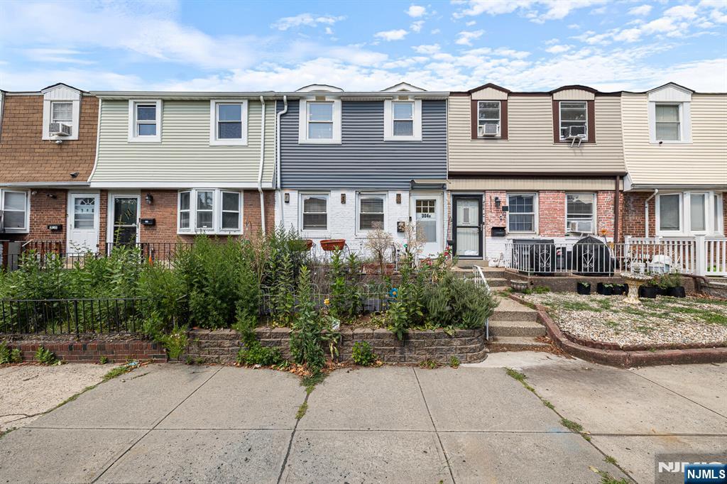 304A Stevens Avenue
