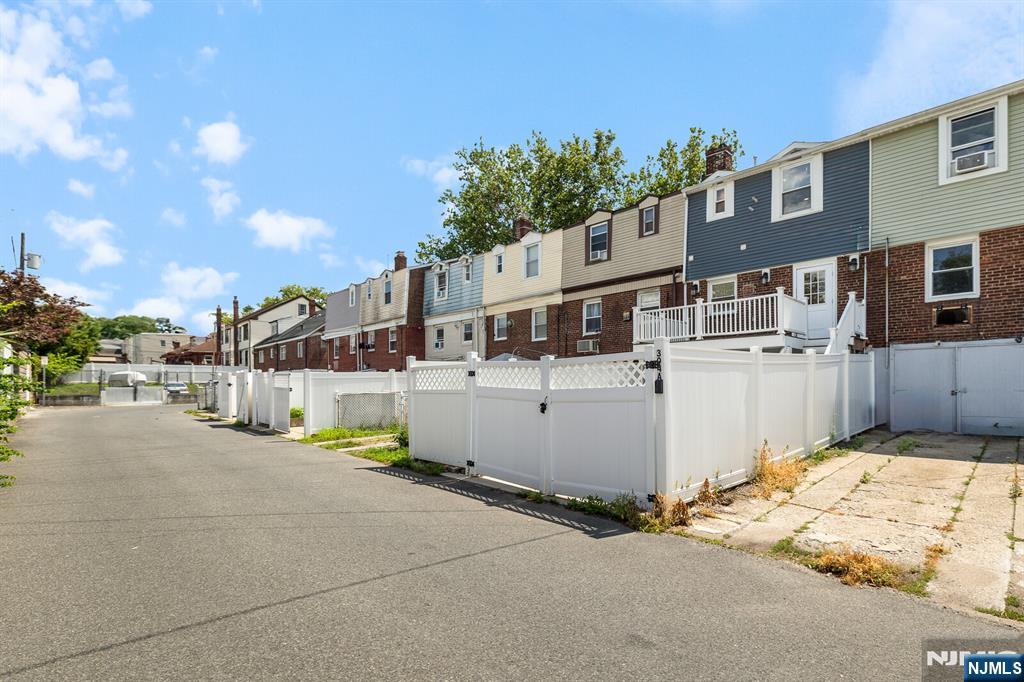 304A Stevens Avenue