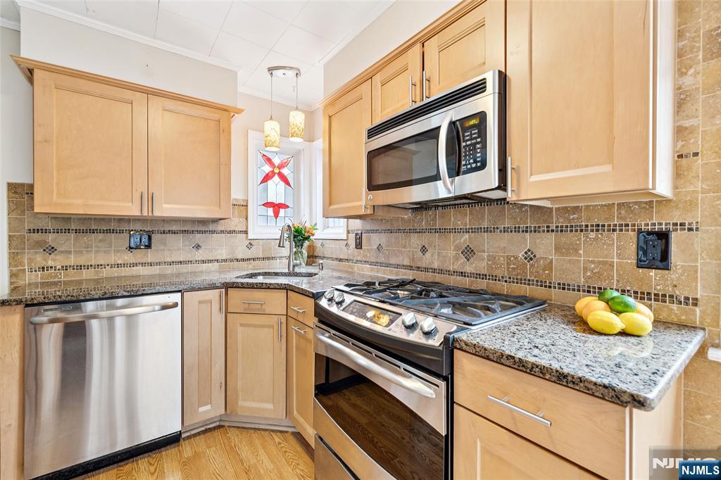 339 W Passaic Avenue