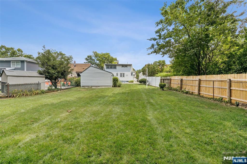 339 W Passaic Avenue