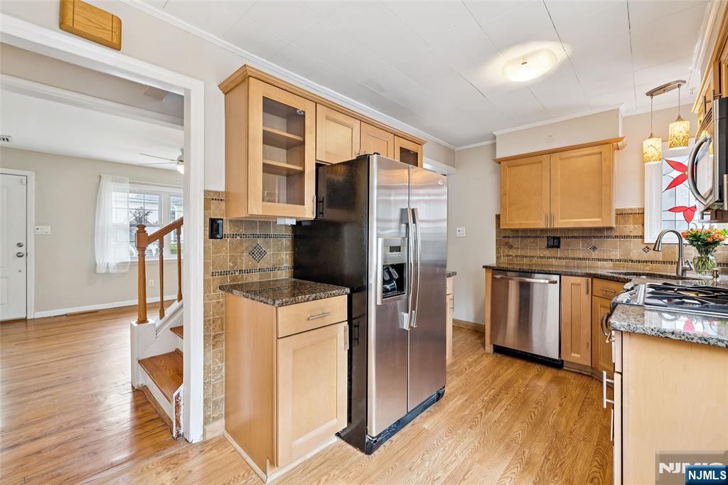 339 W Passaic Avenue