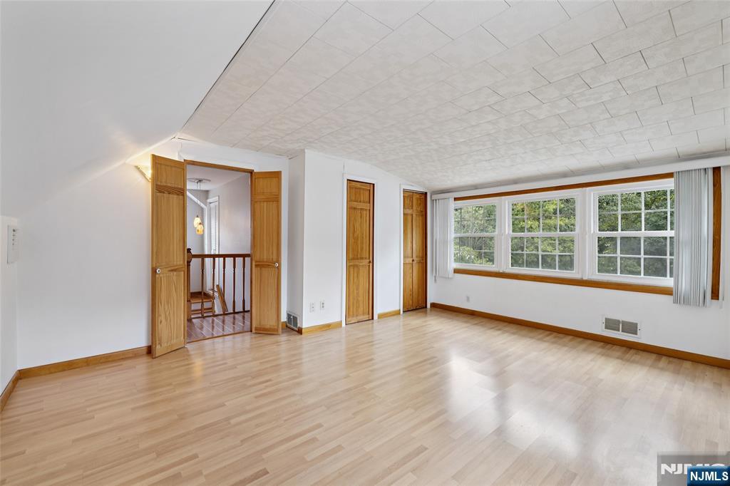 339 W Passaic Avenue