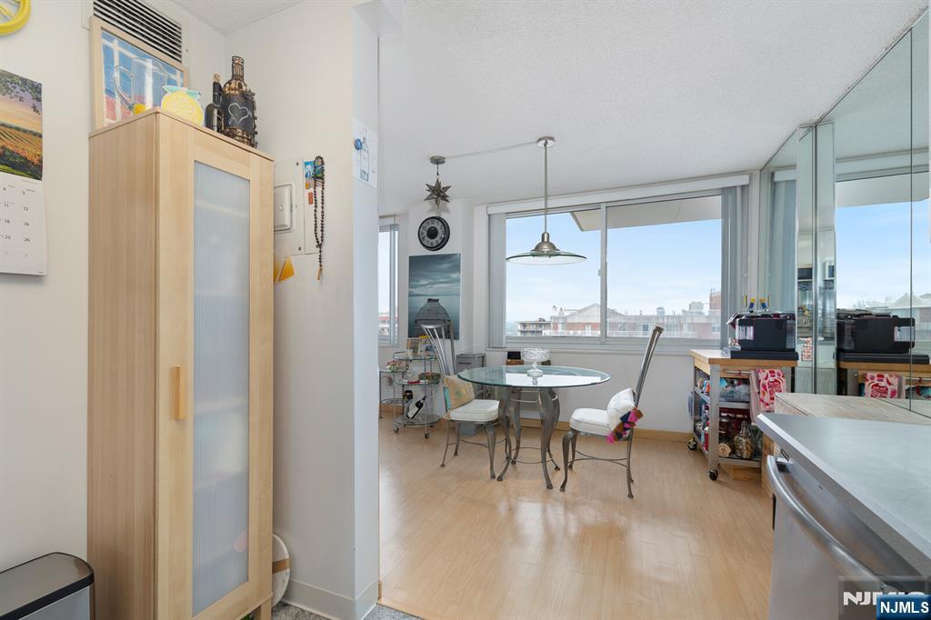 160 Overlook Avenue 22F