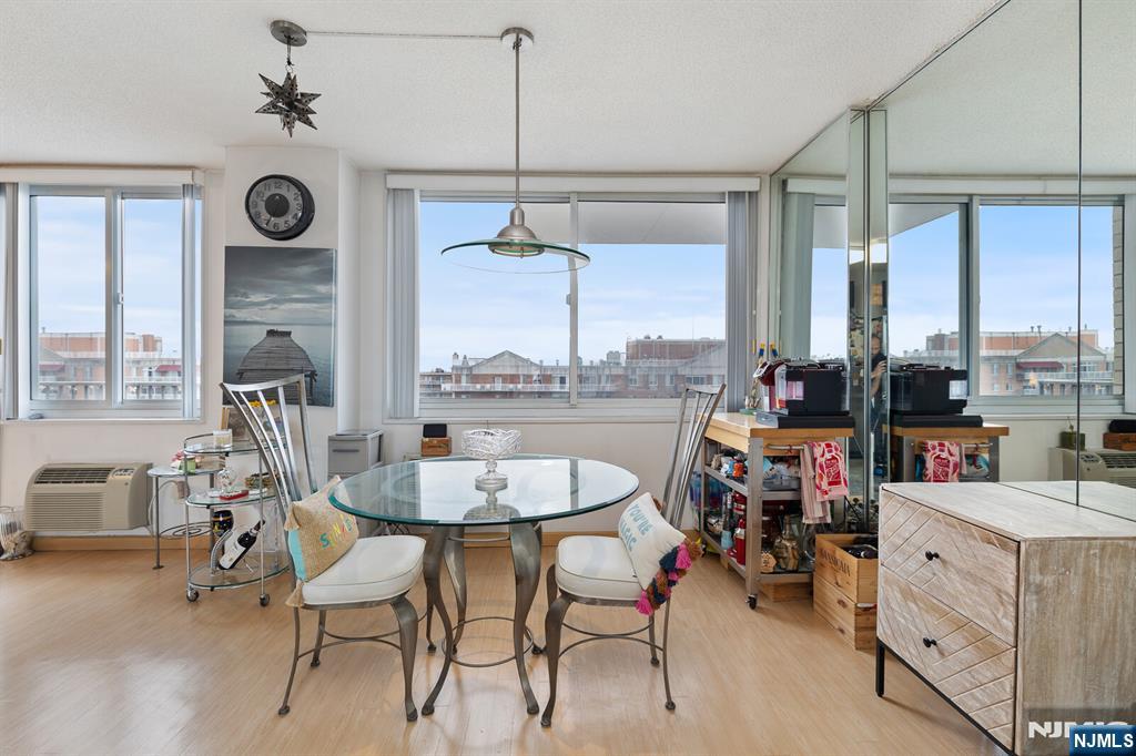160 Overlook Avenue 22F
