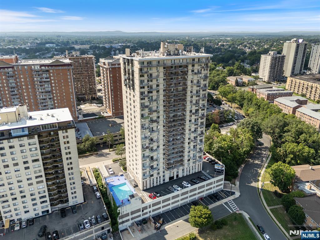 160 Overlook Avenue 22F