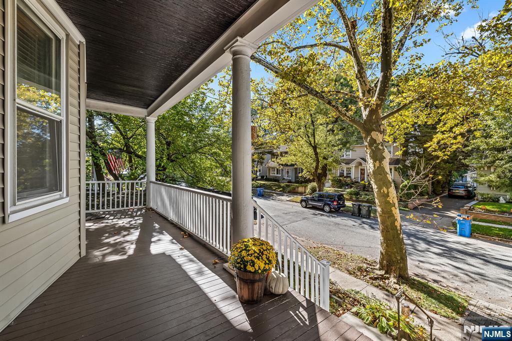 30 Pierrepont Avenue