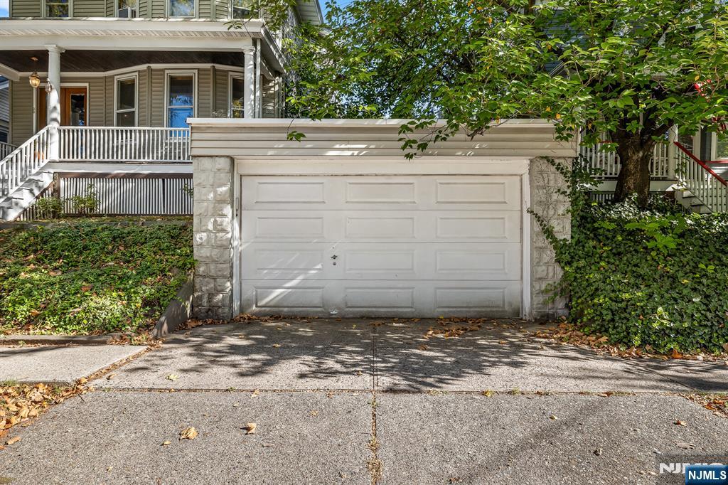 30 Pierrepont Avenue