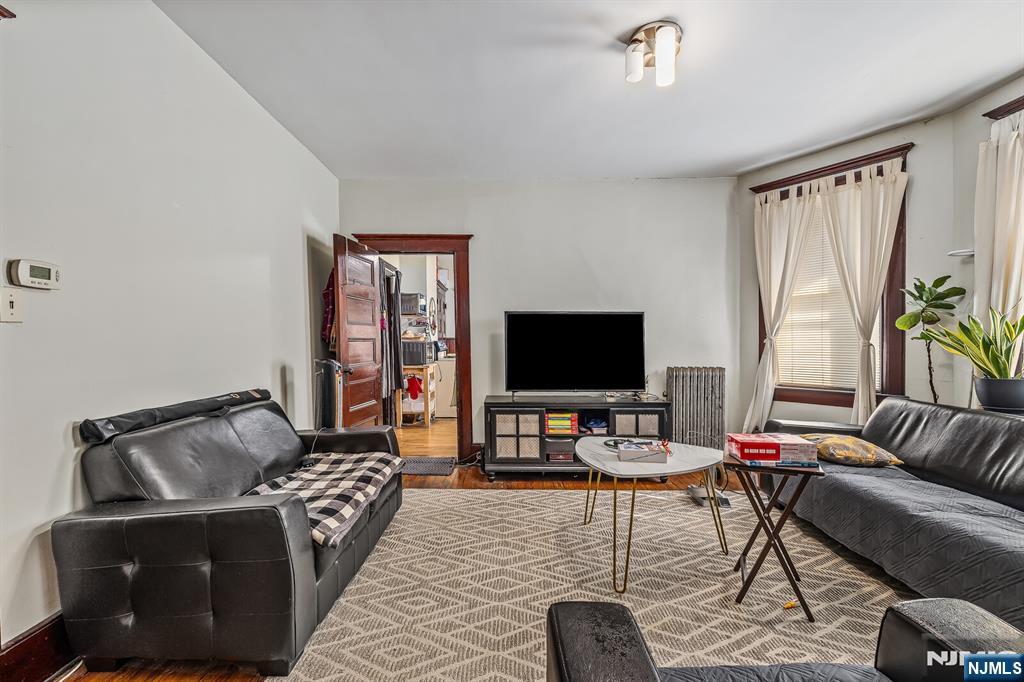 30 Pierrepont Avenue