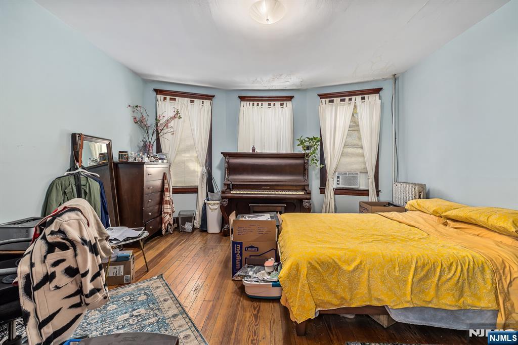 30 Pierrepont Avenue