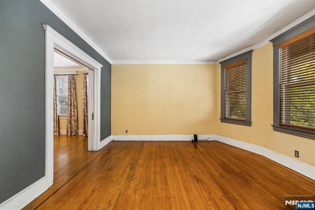 30 Pierrepont Avenue