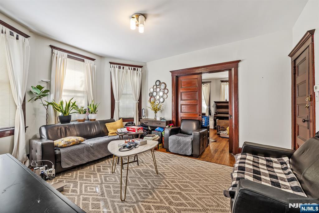 30 Pierrepont Avenue