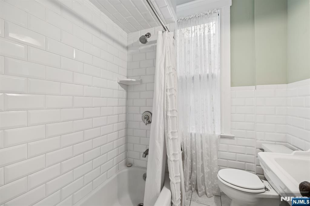 30 Pierrepont Avenue