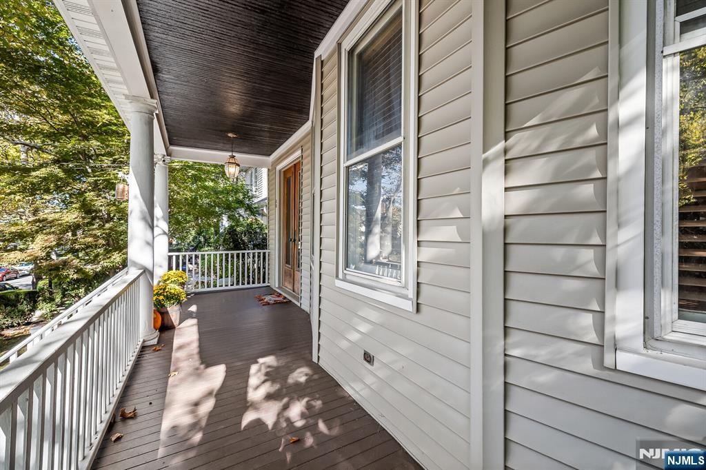 30 Pierrepont Avenue