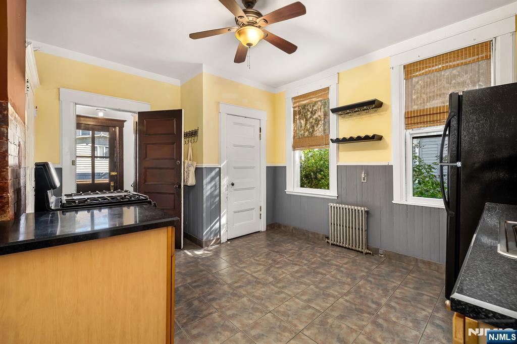 30 Pierrepont Avenue