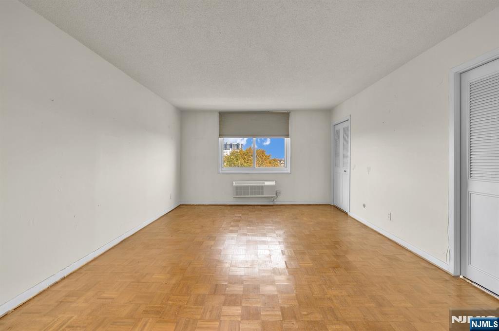 160 Overlook Avenue 7A