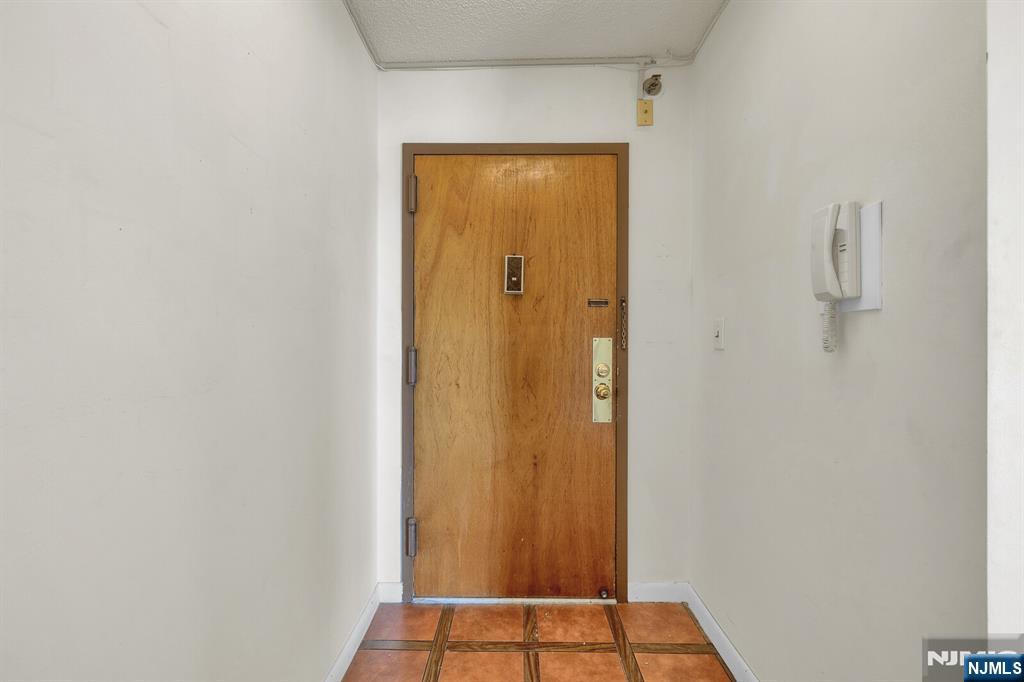 160 Overlook Avenue 7A