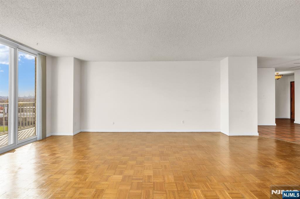 160 Overlook Avenue 7A