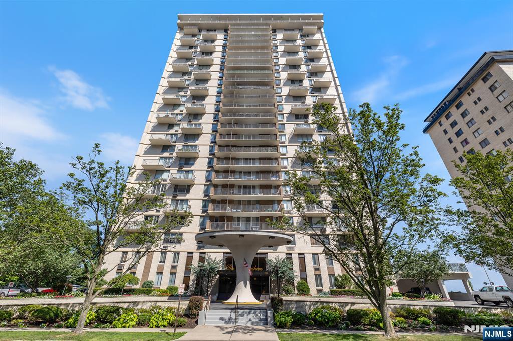 160 Overlook Avenue 7A