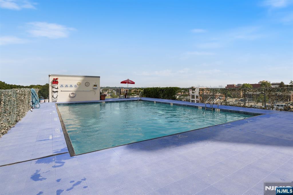 160 Overlook Avenue 7A