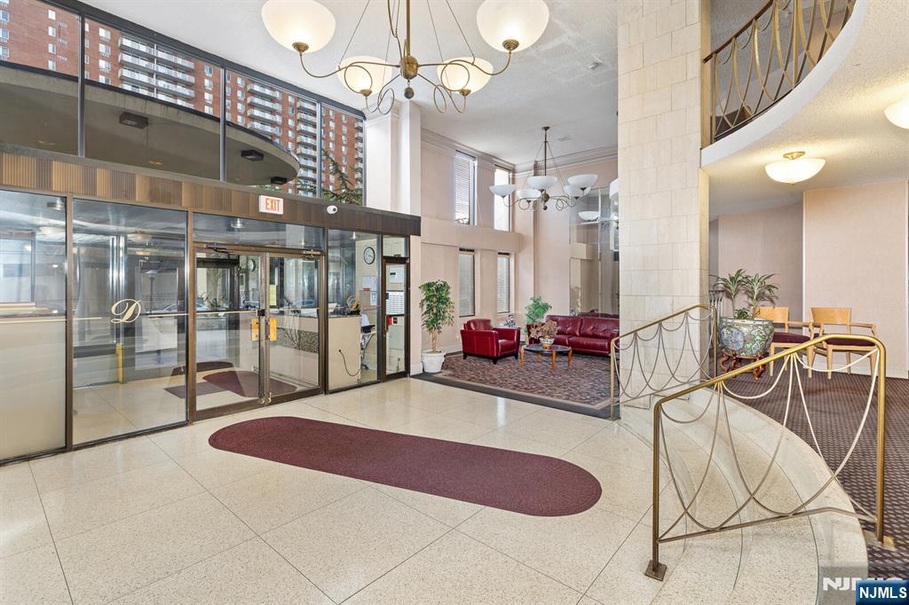 160 Overlook Avenue 7A