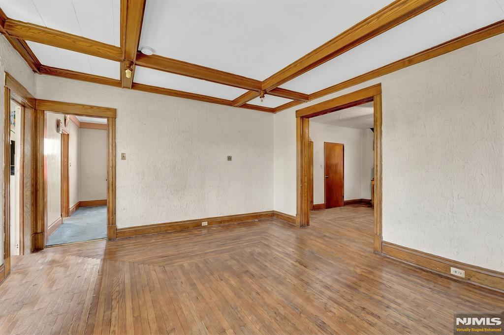 65 Marsellus Place