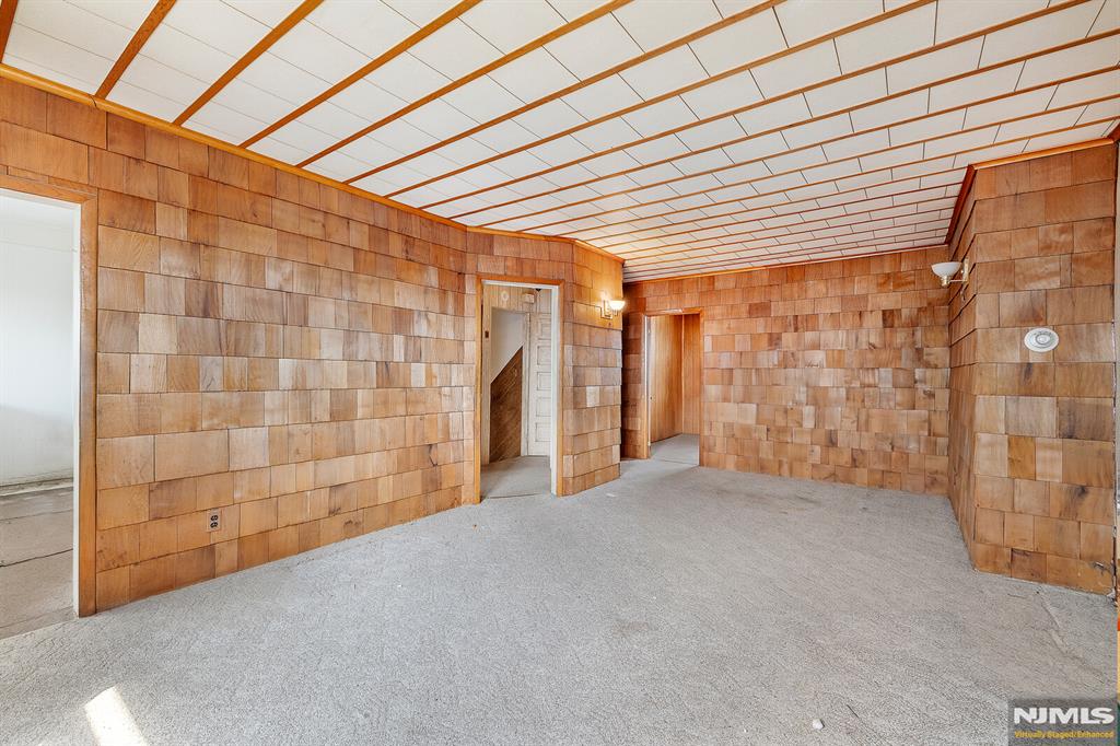 65 Marsellus Place