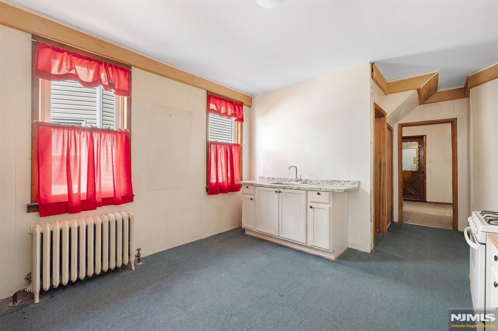65 Marsellus Place