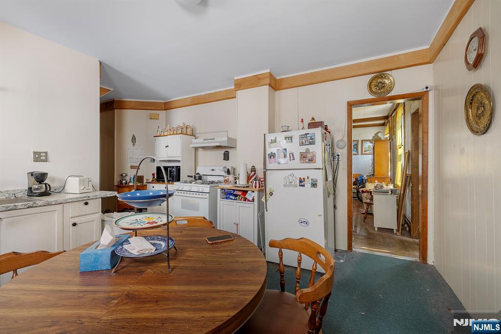 65 Marsellus Place