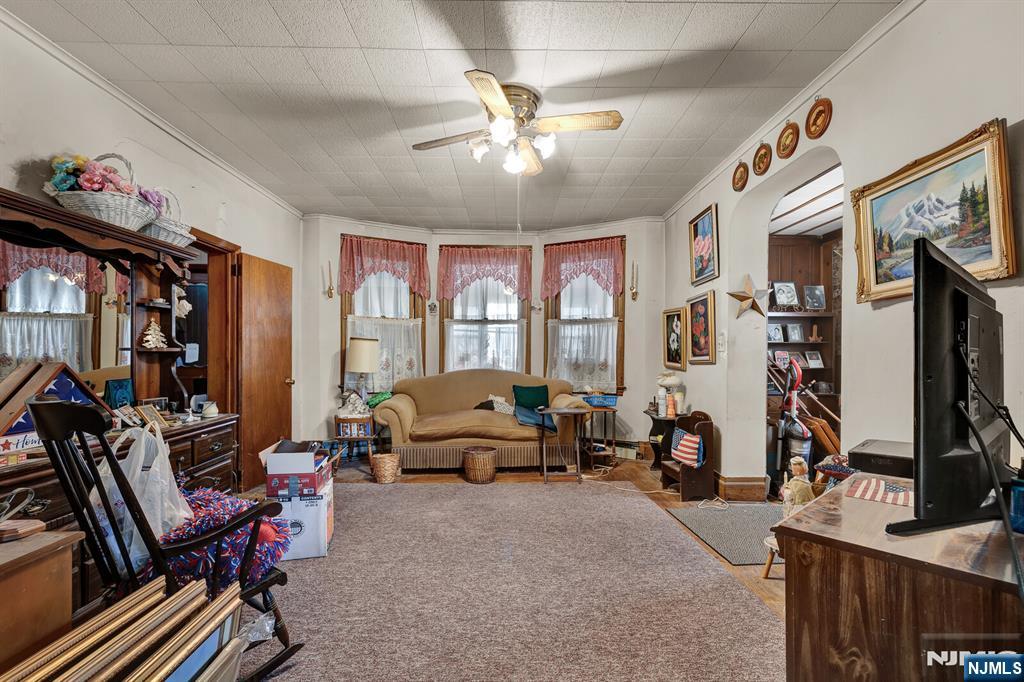 65 Marsellus Place
