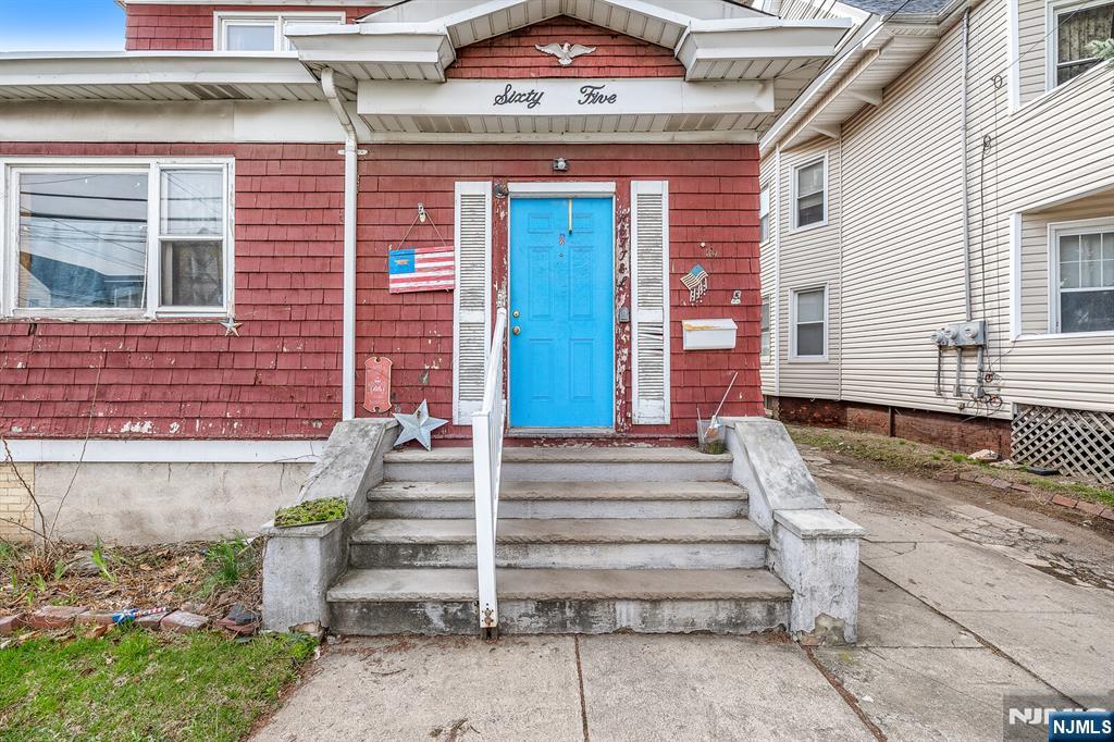 65 Marsellus Place