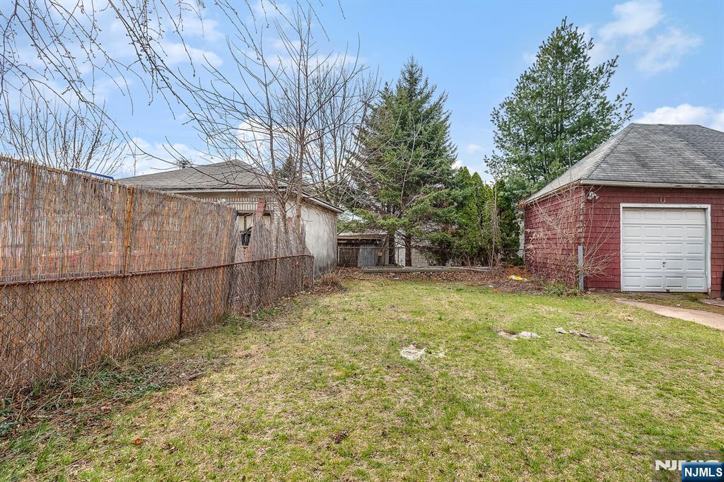 65 Marsellus Place