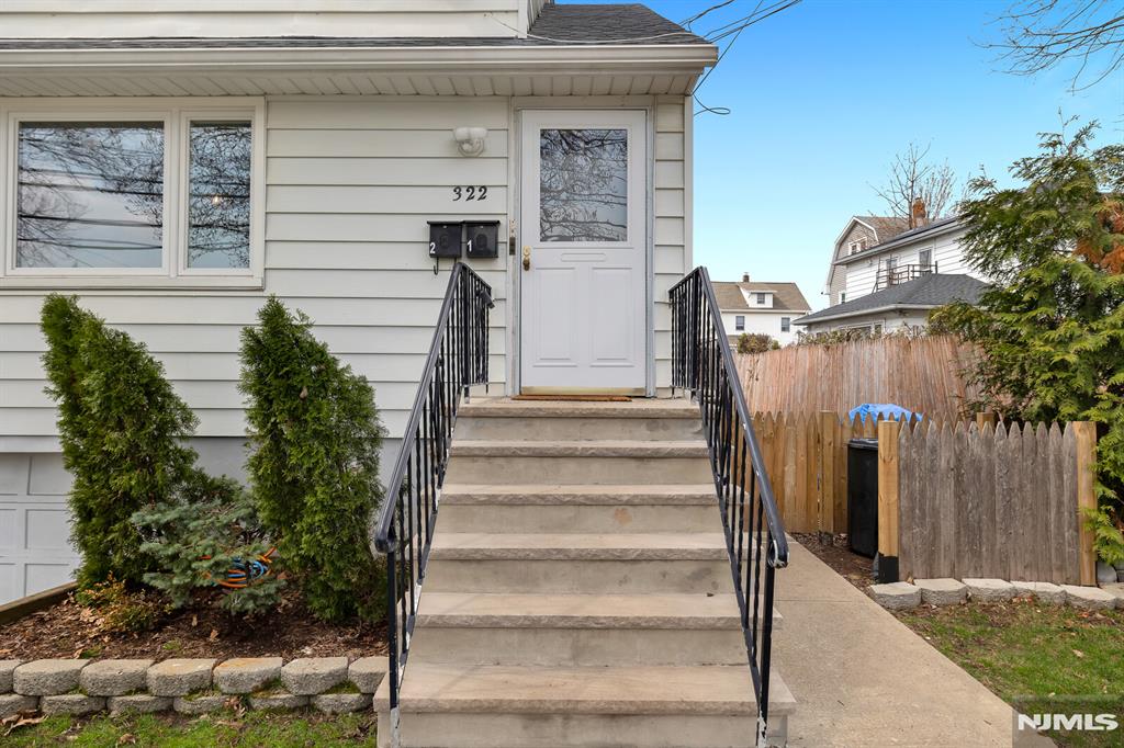 322 Broughton Avenue