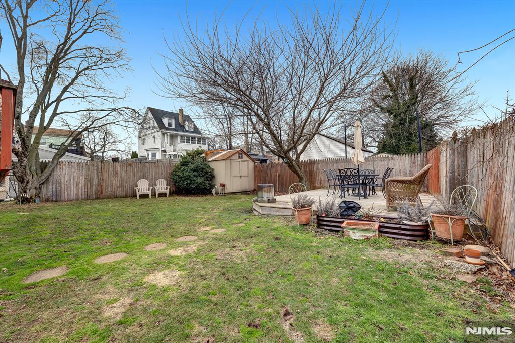 322 Broughton Avenue