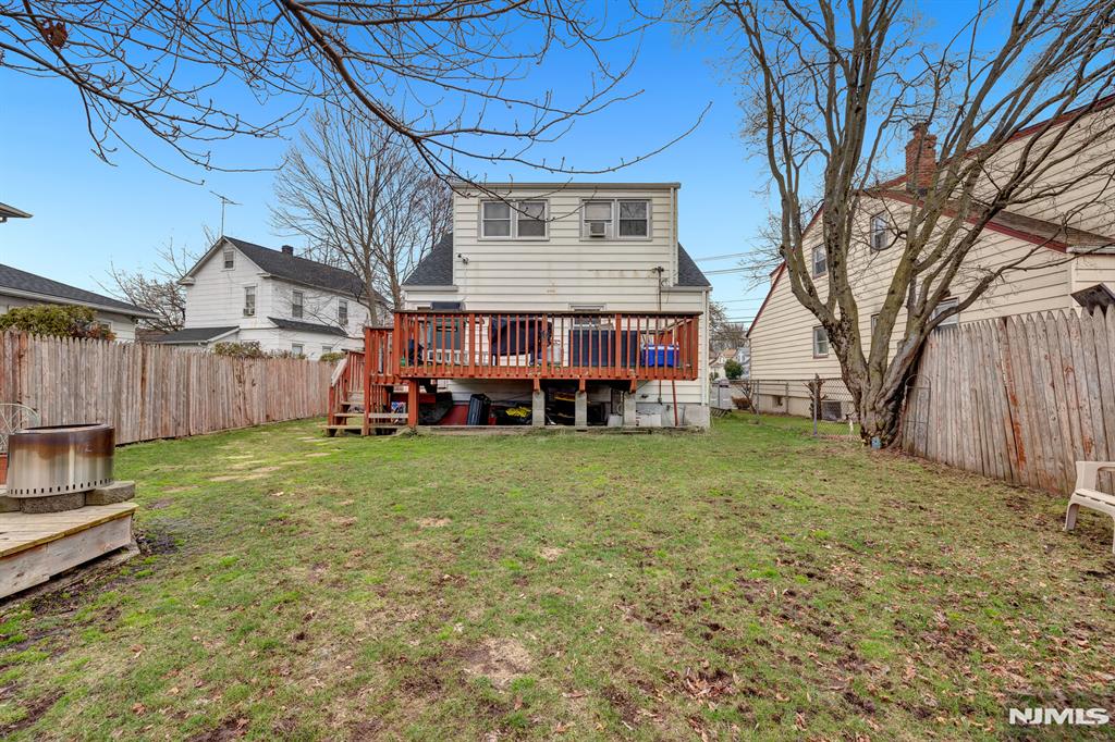 322 Broughton Avenue