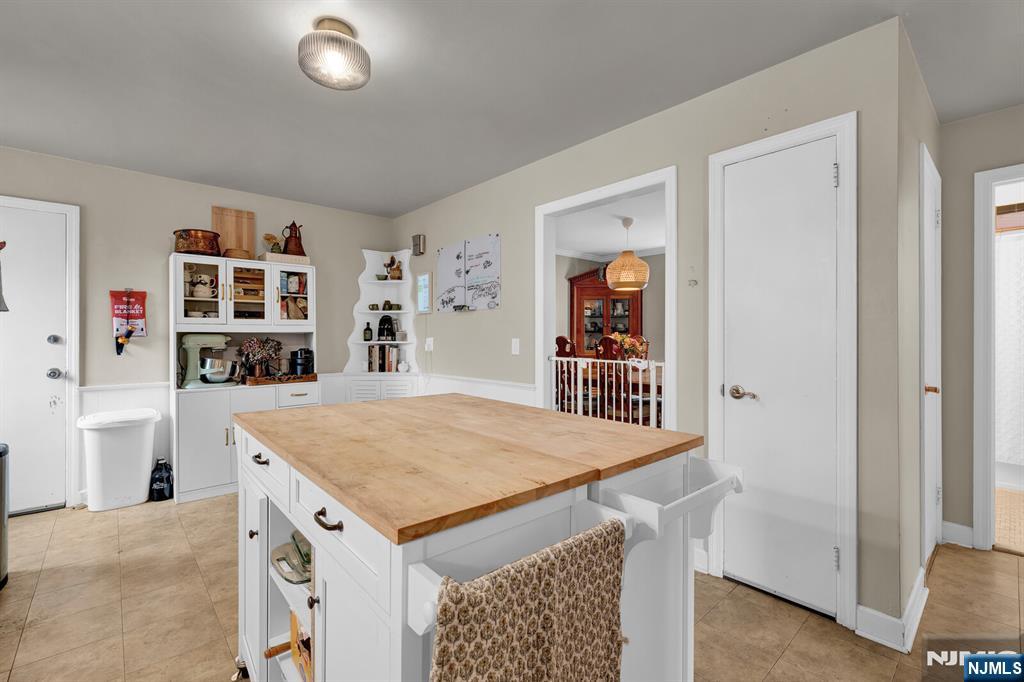 322 Broughton Avenue