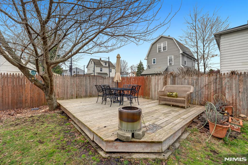 322 Broughton Avenue