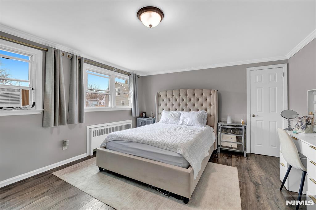 322 Broughton Avenue