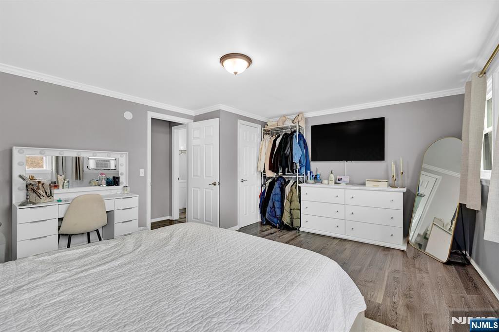 322 Broughton Avenue