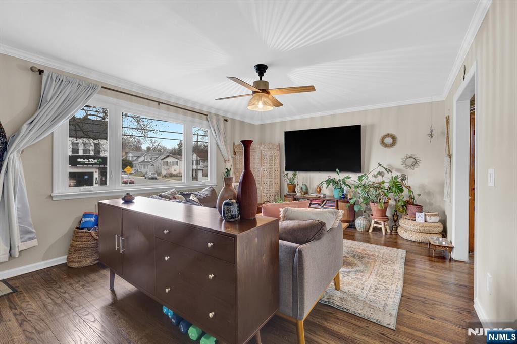 322 Broughton Avenue