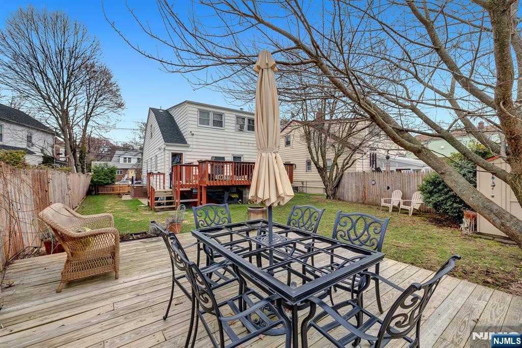 322 Broughton Avenue