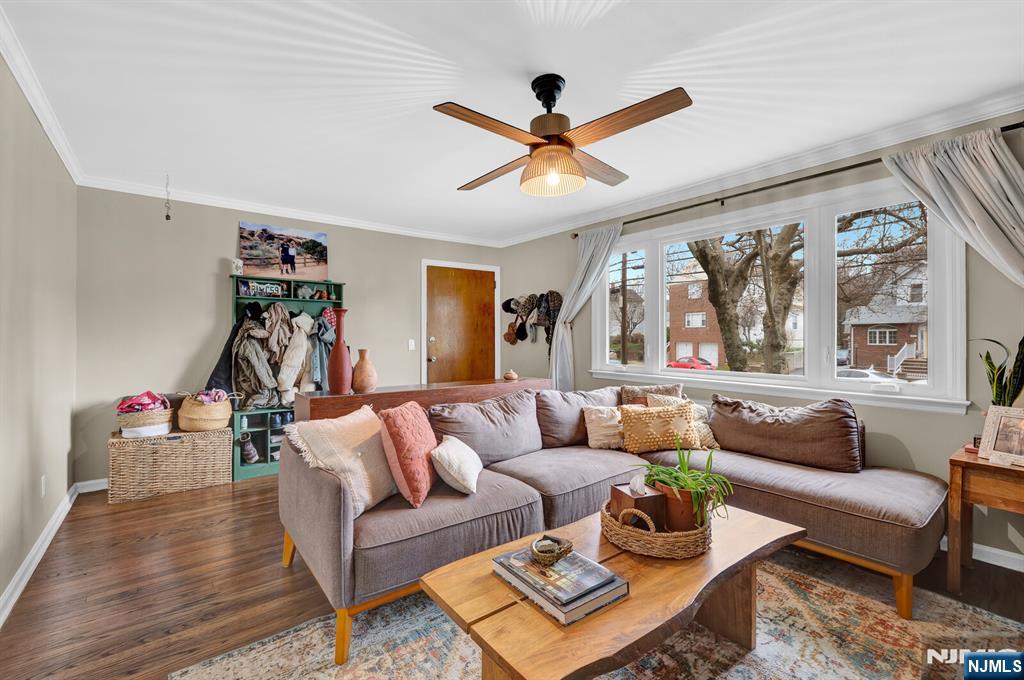 322 Broughton Avenue