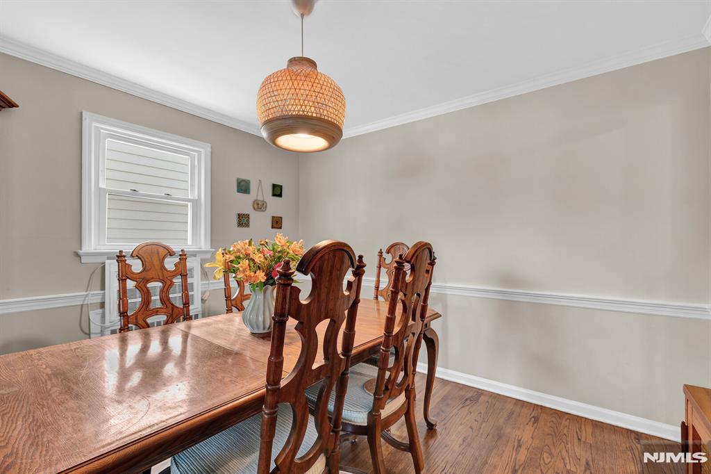 322 Broughton Avenue